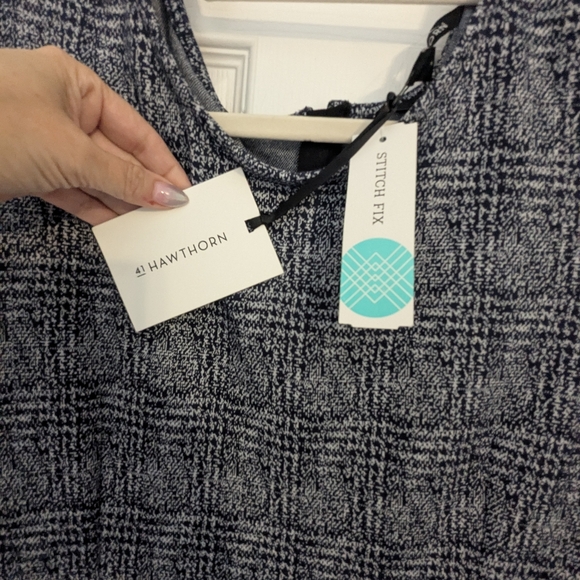 Dress - Picture 2 of 5